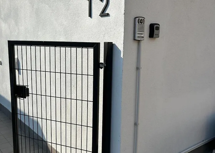 La Casetta Di Tommi بيت للعطل